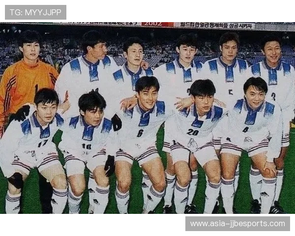 中国足球明星球员球服设计全解析展现国足风采与激情