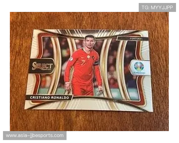 帕尼尼世界杯球星卡：揭秘足球收藏的魅力与投资价值