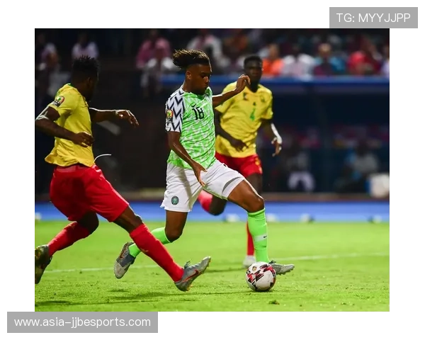 非洲足球明星的崛起与挑战：从经典球员到未来之星的蜕变之路